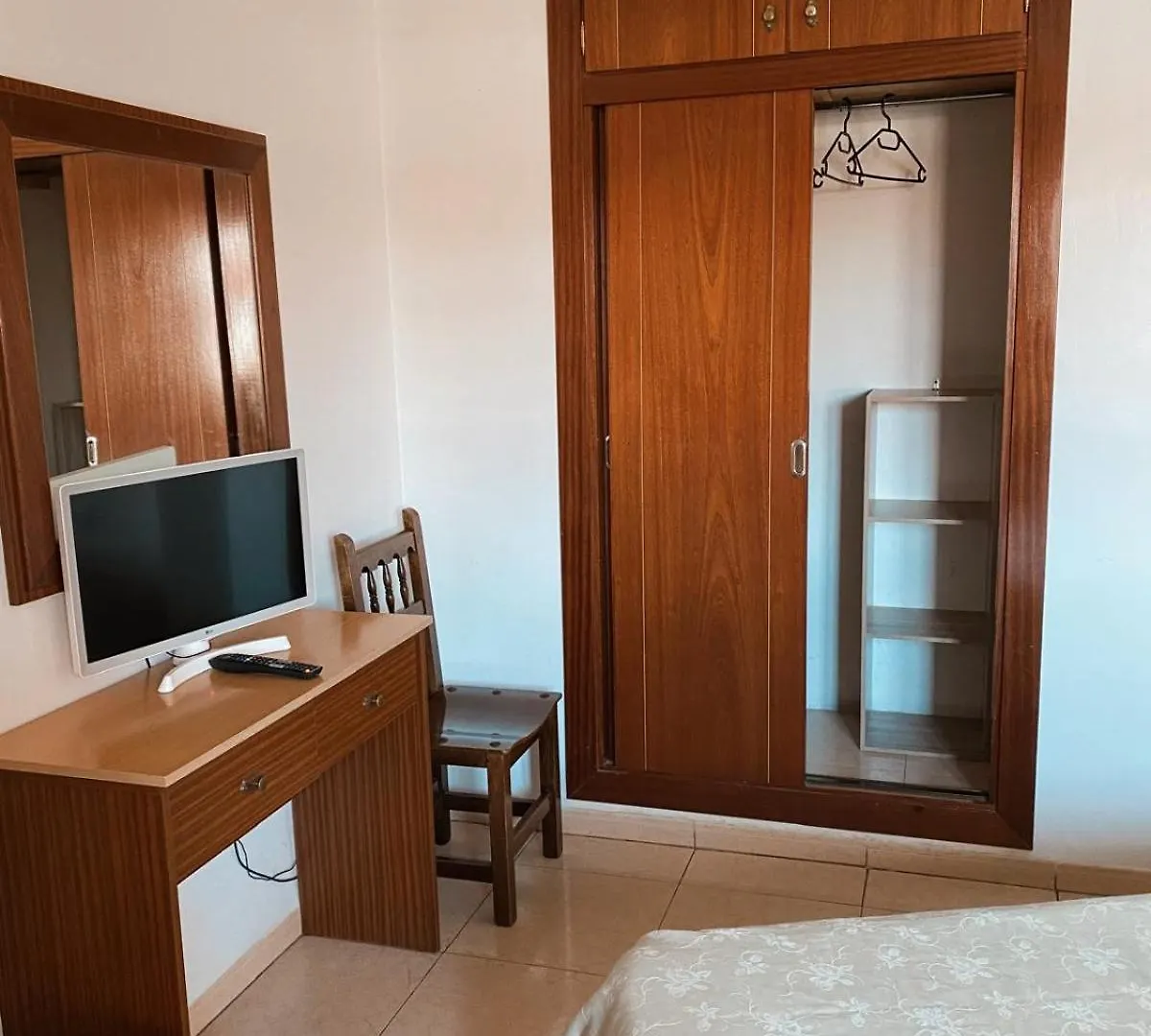 Guest house Pension Torrecardenas Almeria Spain